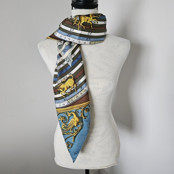 🇫🇷Hermes Blue and Brown Equ estrian Silk Scarf authentic - Picture 1 of 10